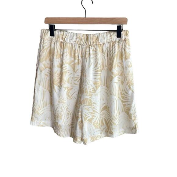 ANINE BING Candice Short in Hawaiian Print - Picture 2 of 16
